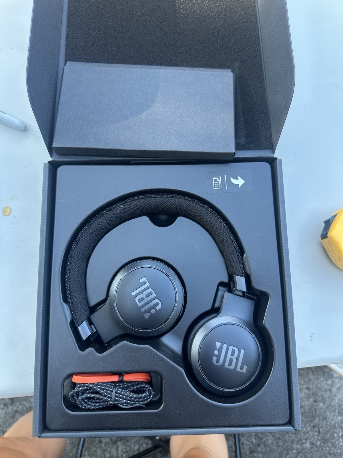 JBL LIVE 460NC Wireless Bluetooth Headphones Adaptive Noise Cancelling Black