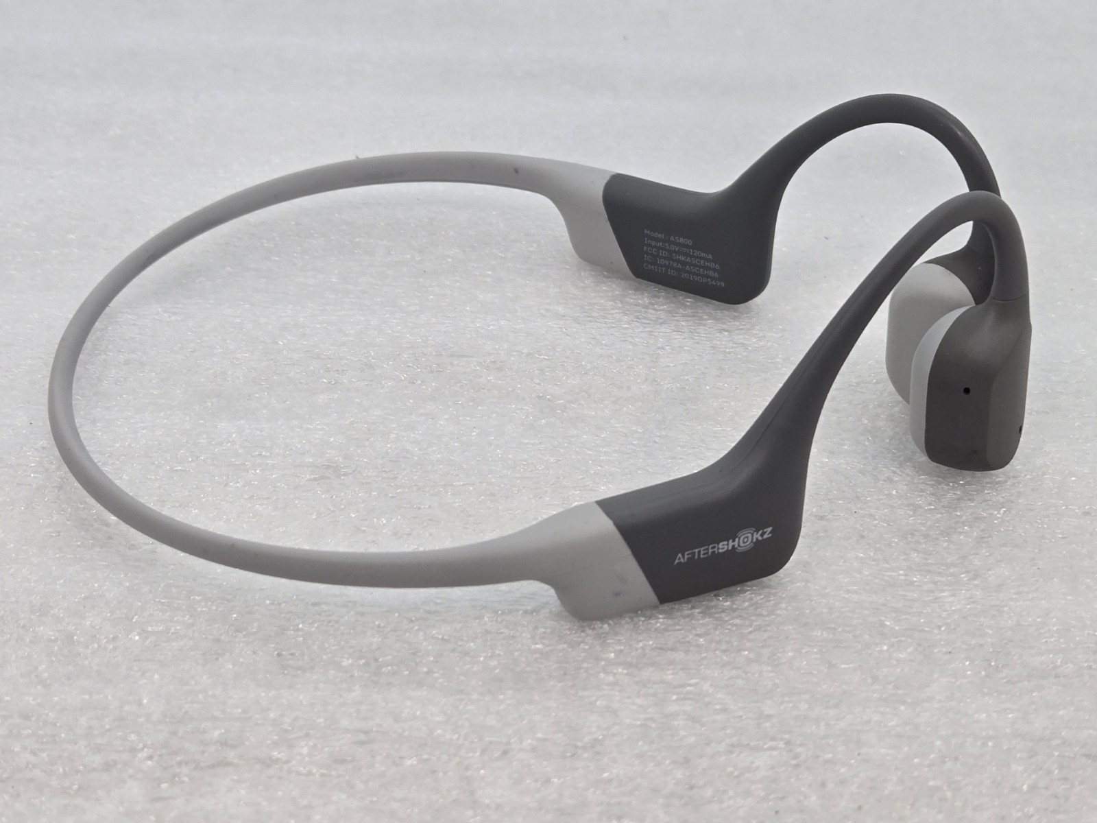 Aftershokz OpenRun Bone Conduction Headphones Grey AS800 FAST FREE SHIPPING
