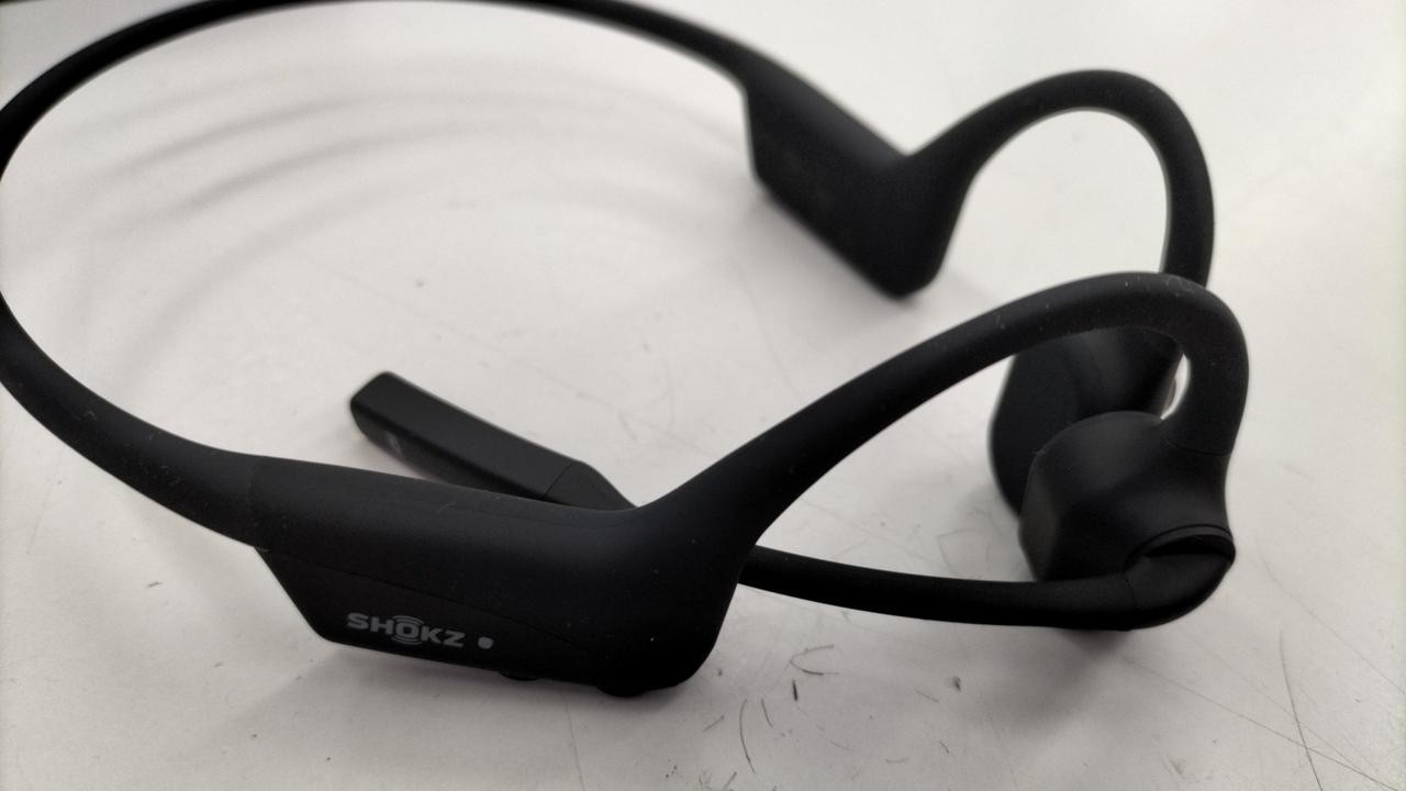 SHOKZ OPENCOMM2 UC Bone Conduction Earphones