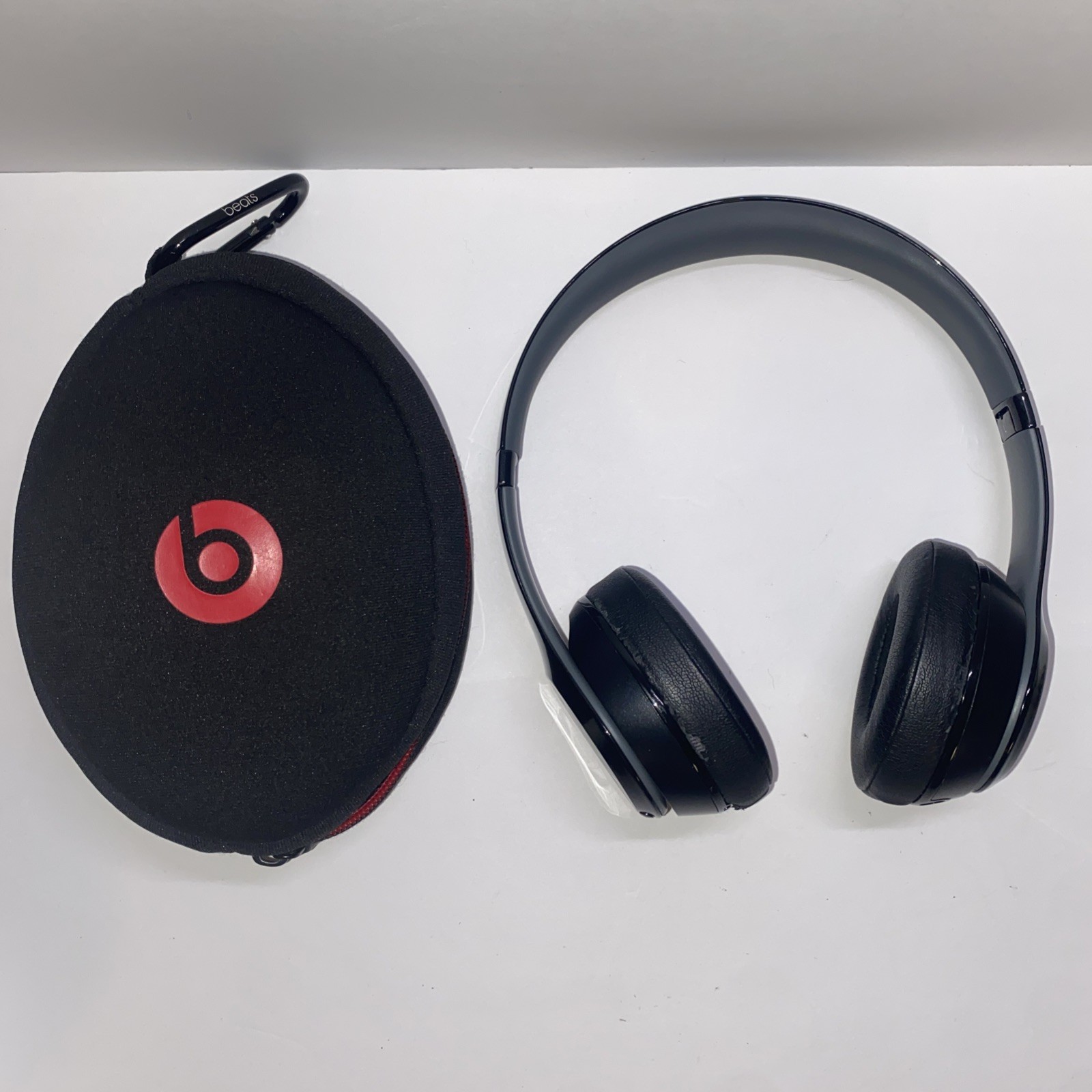 Beats by Dr.Dre Solo 2 Wireless On-Ear Headphones Black And Red