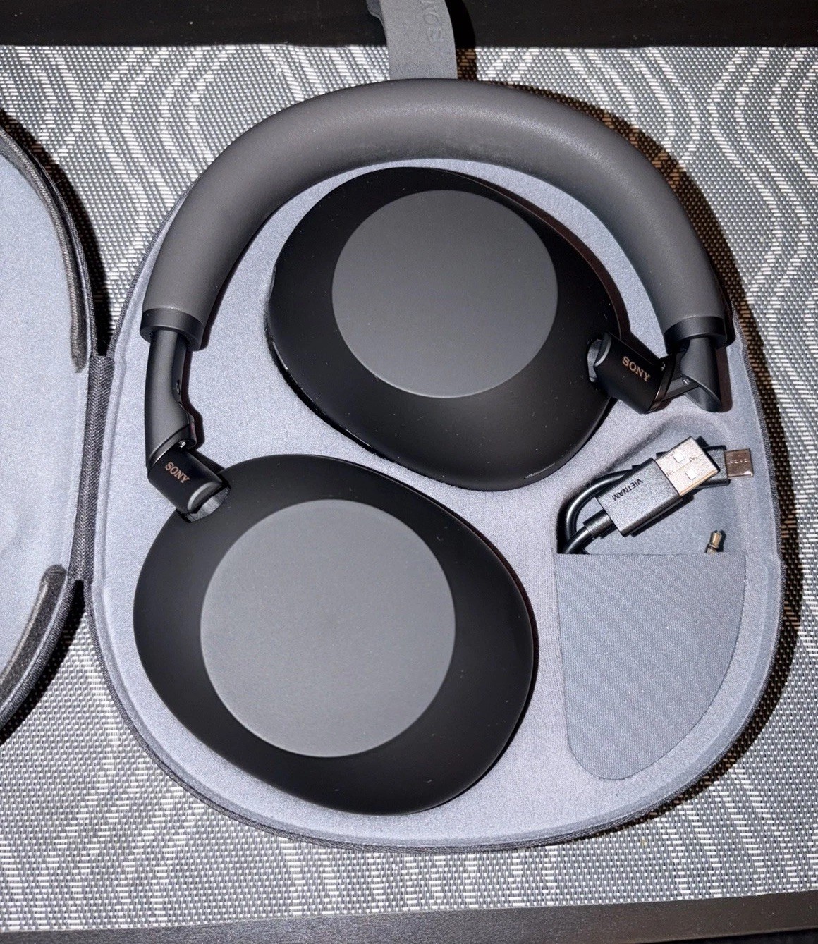 Sony Wireless Bluetooth Noise Cancelling Headphones (WH-1000XM6) Black
