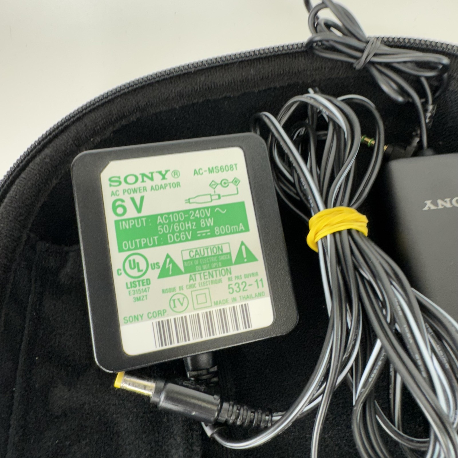 Sony MDR-NC500D Digital Noise Canceling Headphones Case Cords Power Adapter