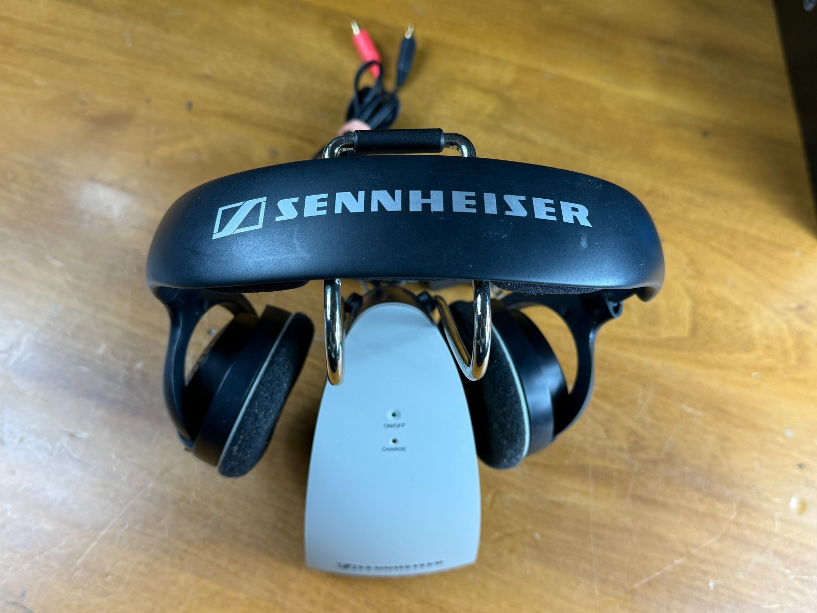 Sennheiser HDR120 Wireless Headphones And RS120 Wireless Charging Stand – Tested