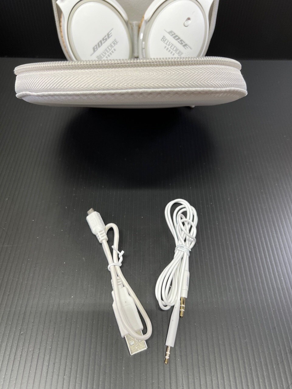 Bose Soundlink II Wireless Bluetooth Headphones Belvedere Vodka logo-New w/case