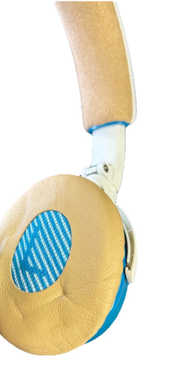 Bose Soundlink On-ear Headphones with Aux and Case Teal/White