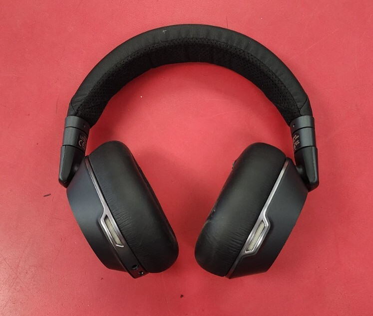 Plantronics Voyager 8200 UC B8200 Bluetooth Wireless Headphones No Dongle / USB