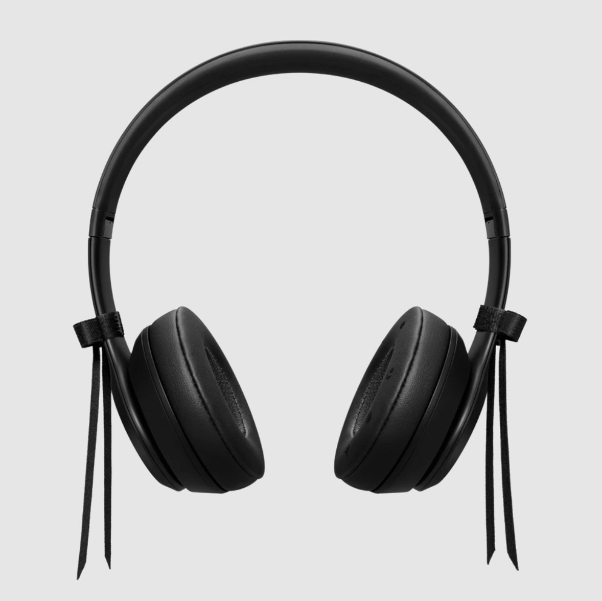 Beats Solo 4 Wireless On-Ear Jennie Special Edition Onyx Black Korea / Fedex