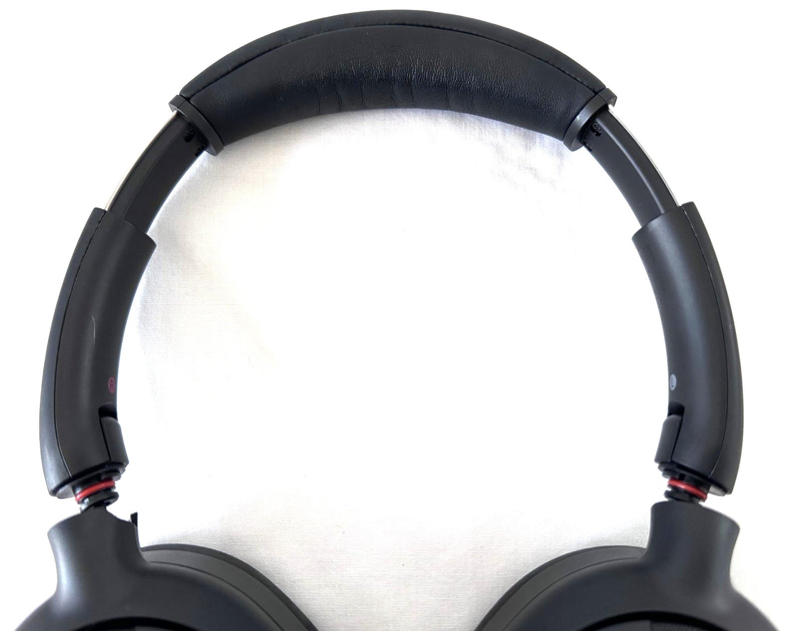 Sony ULT WEAR 900N Wireless Noise Canceling Headphones Black Works But Broken