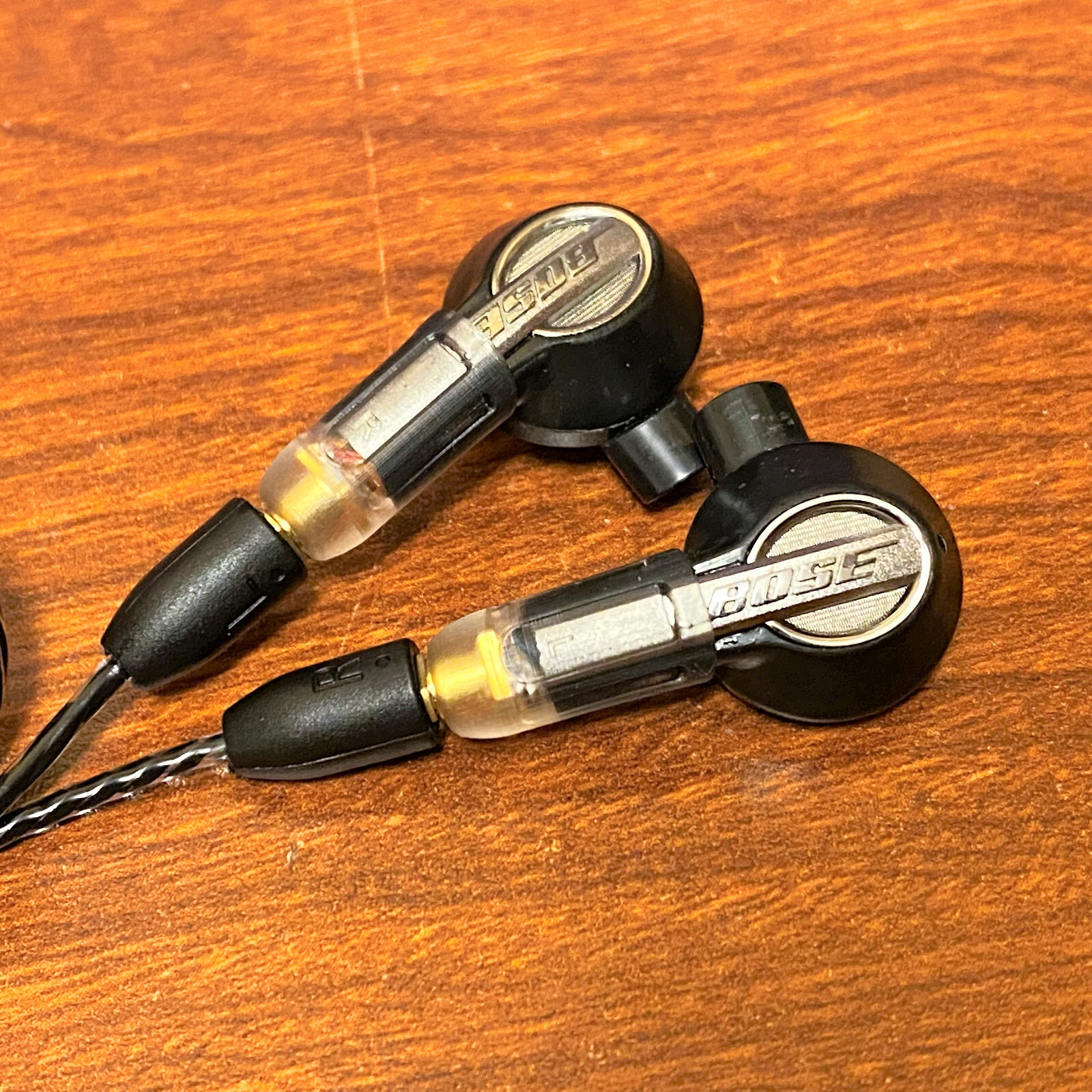 Modded Detachable MMCX Connector OEM Bose Mie2i Wired Headphones