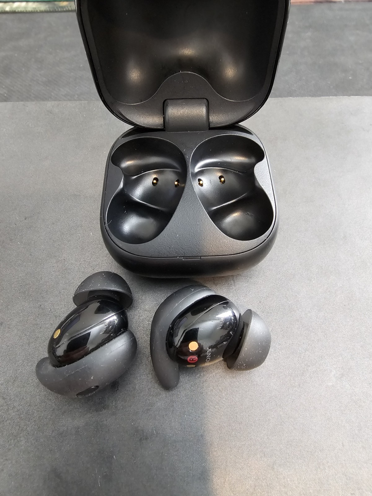 SONY LinkBuds Fit WF-LS910N Wireless Noise Canceling Earbuds – Black WFLS910N/B