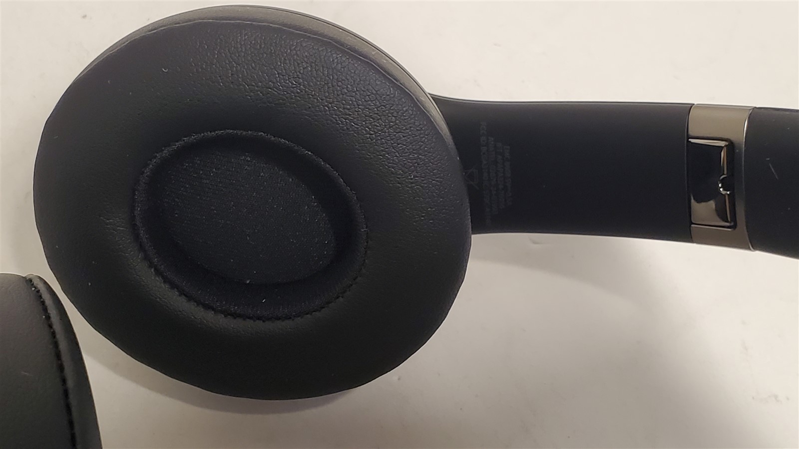 Beats by Dr. Dre Solo 4 Wireless On-Ear Bluetooth Headphones, A3140, Matte Black