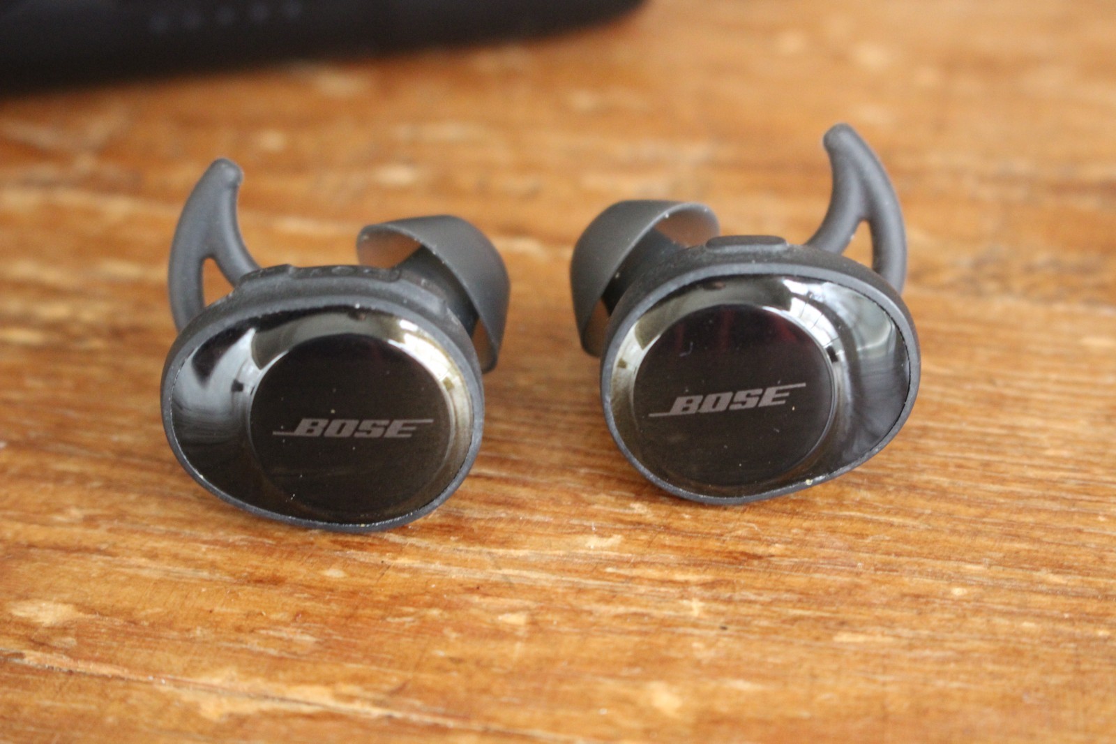 Bose SoundSport Free In Ear Wireless Headphones w/ Case
