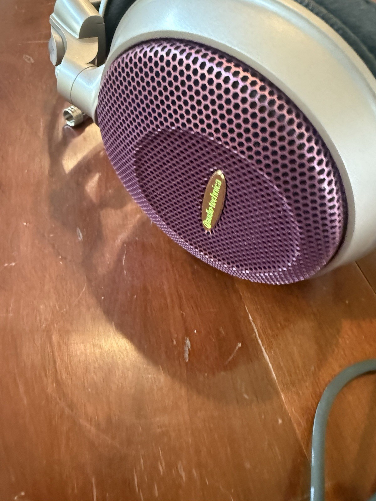 Audio-Technica ATH-AD700 Air Dynamic Open-Back Headphones – Purple – Excellent