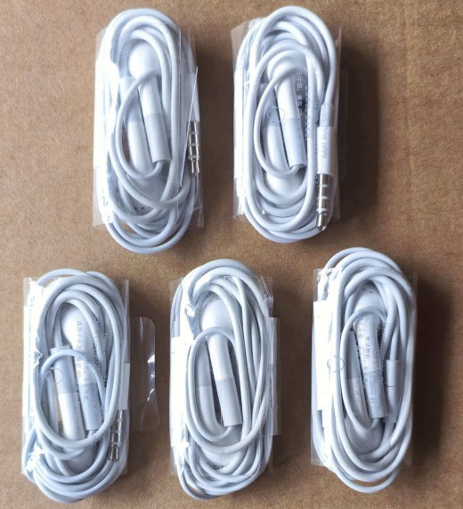 5X Authentic Apple iPod iPhone Earphone Headphones Earbuds+Remote Control+Mic