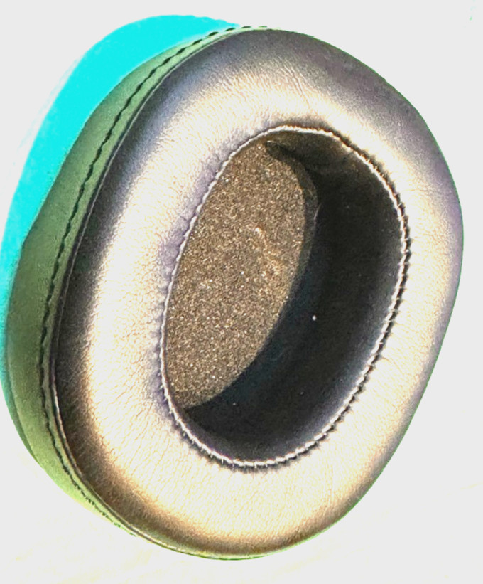 OEM BLACK CUSHION PILLOW FOR RAND MCNALLY CLEARDRYVE CD200 / CD220 HEADPHONES