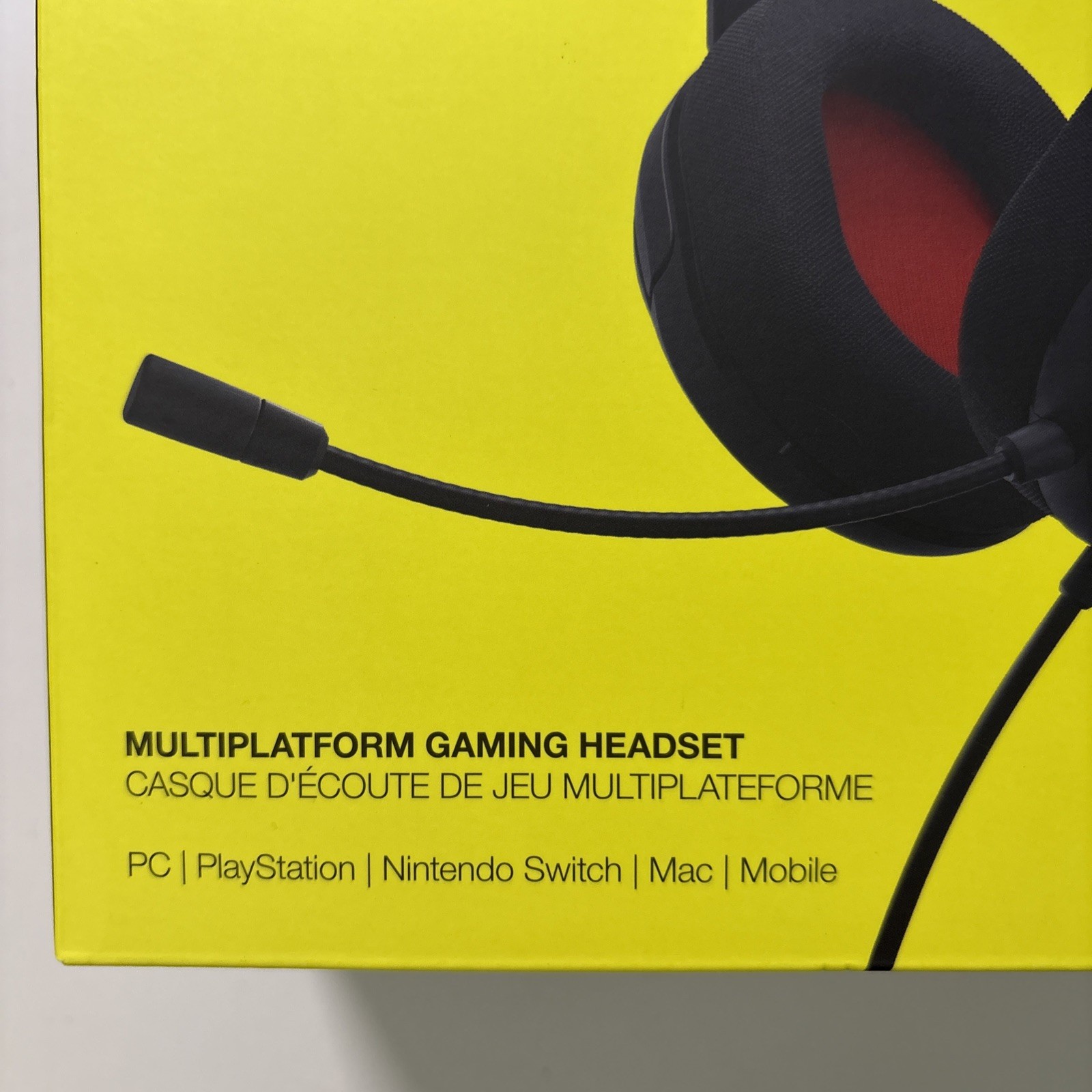 Corsair HS35 V2 Stereo Wire Multiplatform Gaming Headset Red With Mic NIB Sealed