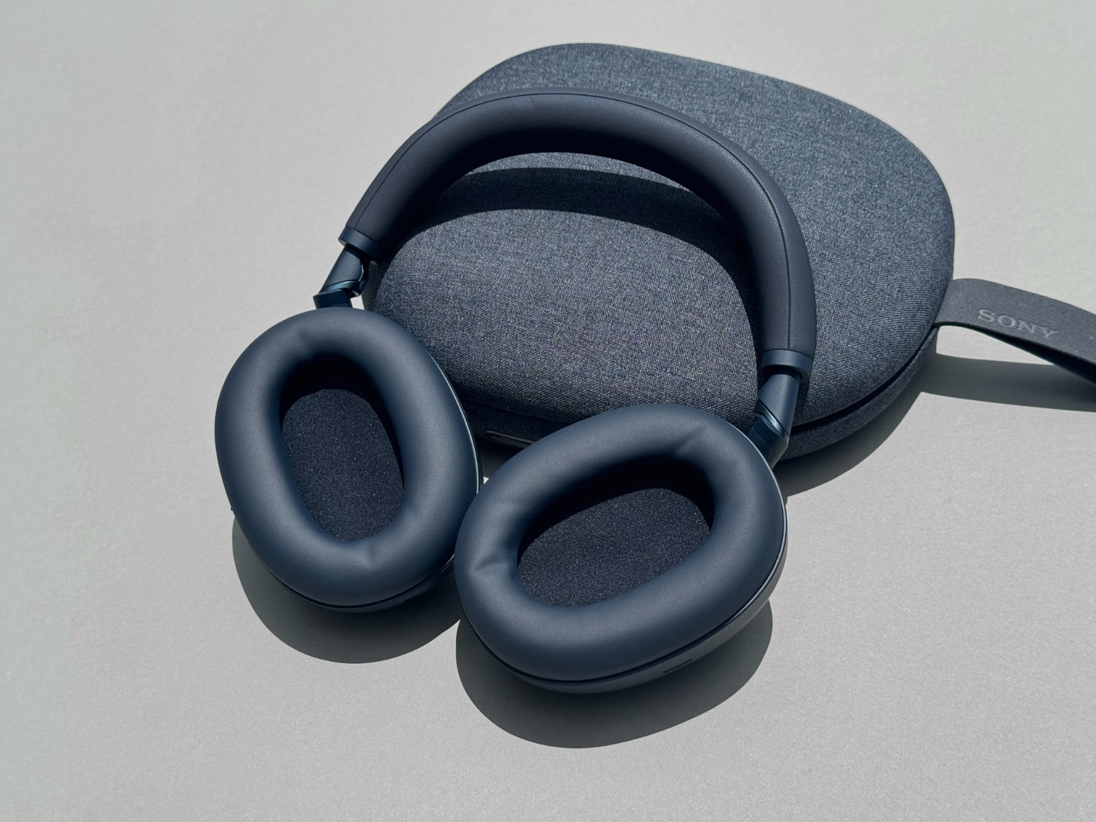 Sony WH-1000XM6 Wireless Noise Canceling Headphones with case – Blue #OB*