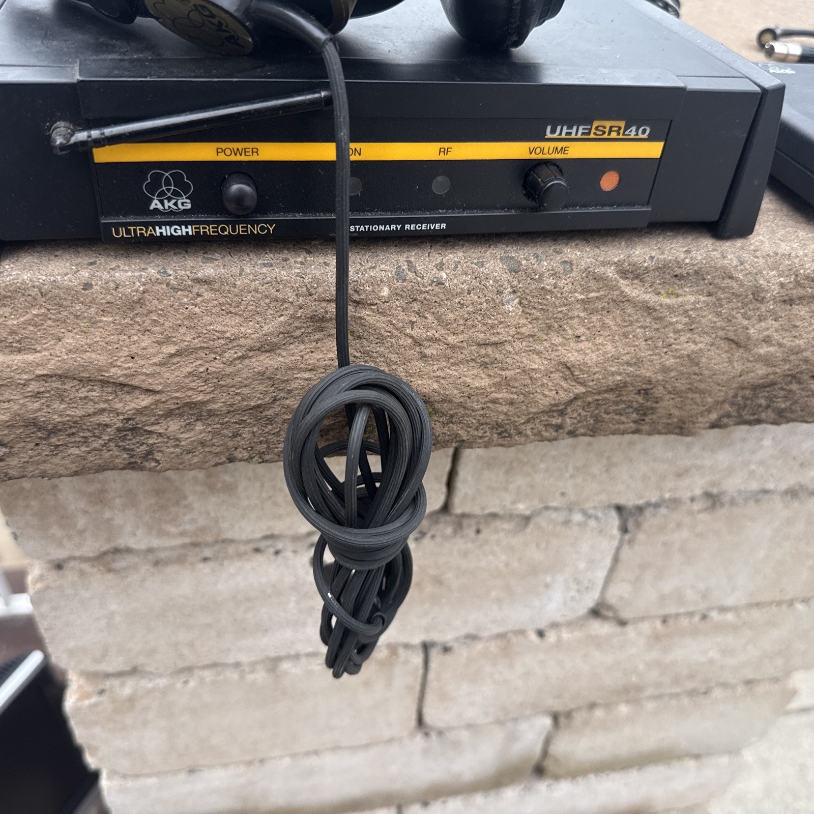 AKG K240 Studio Headphones UHF SR 40 Microphone Charger Transmitter Lot