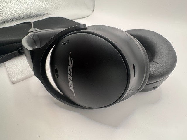 Clean Bose QuietComfort 45 QC45 Noise Canceling Headphones Black GRADE A