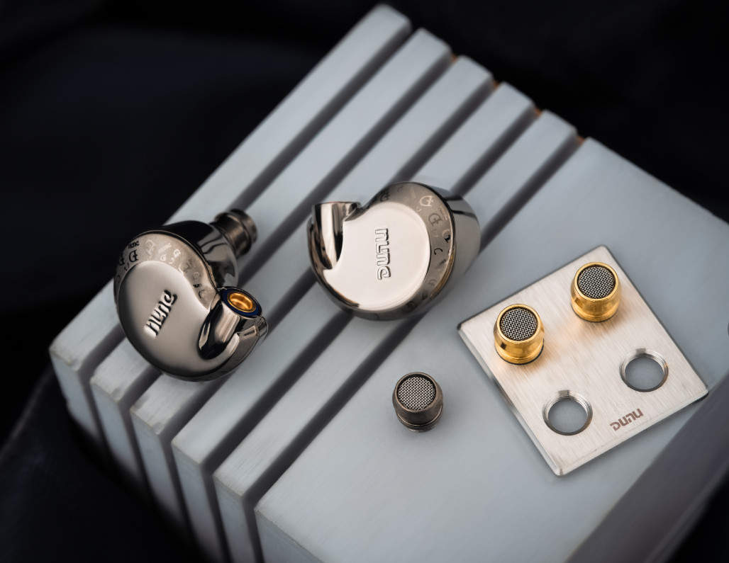 DUNU Falcon Ultra Titanium Grey Loong Year Edition Dynamic Driver IEMs