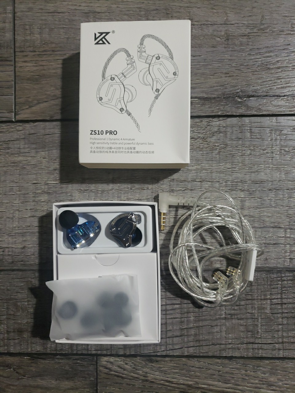 KZ ZS10 Pro, Linsoul 4BA+1DD 5 Driver in-Ear HiFi Earphones w/ Mic