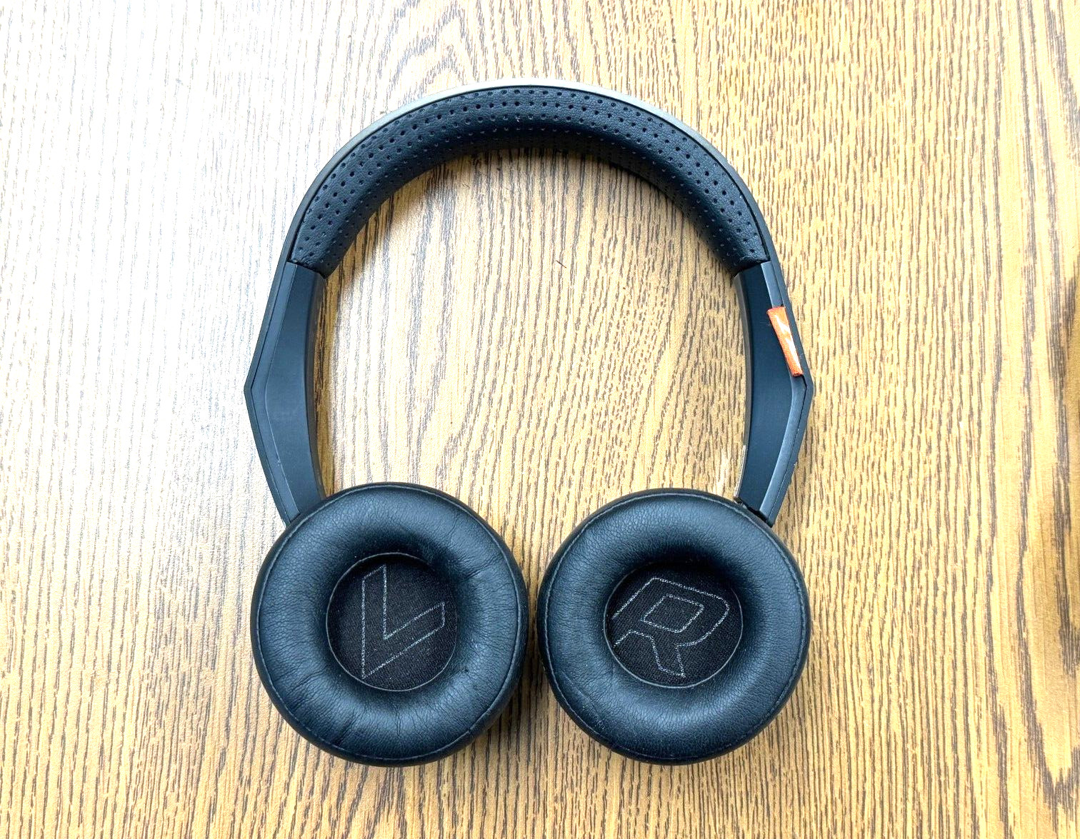 Plantronics BackBeat 505 Wireless Bluetooth Sport Headphones Black