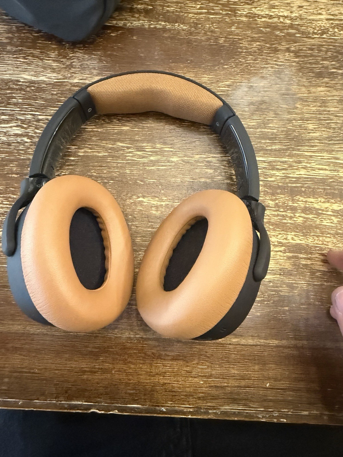 Skullcandy Crusher ANC Wireless Bluetooth Over-Ear Headphones Black/Brown Pouch