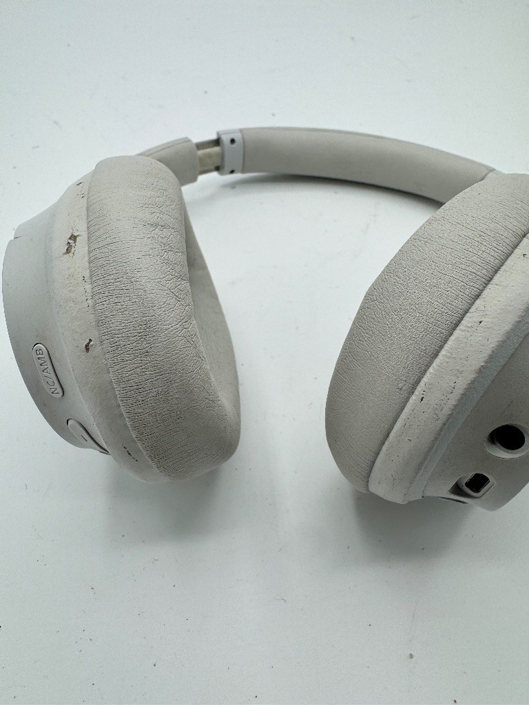 Sony WH-CH720N Wireless Noise Canceling Headphones White Bluetooth