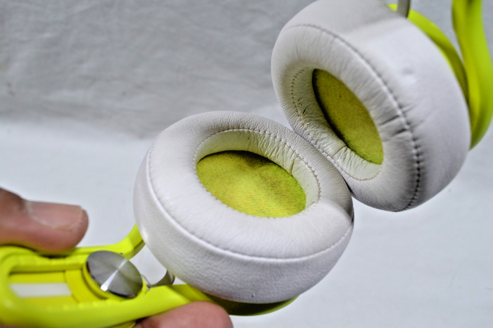 Beats ‘Mixr’ Wired Neon Green Limited Edition David Guetta DJ Headphones