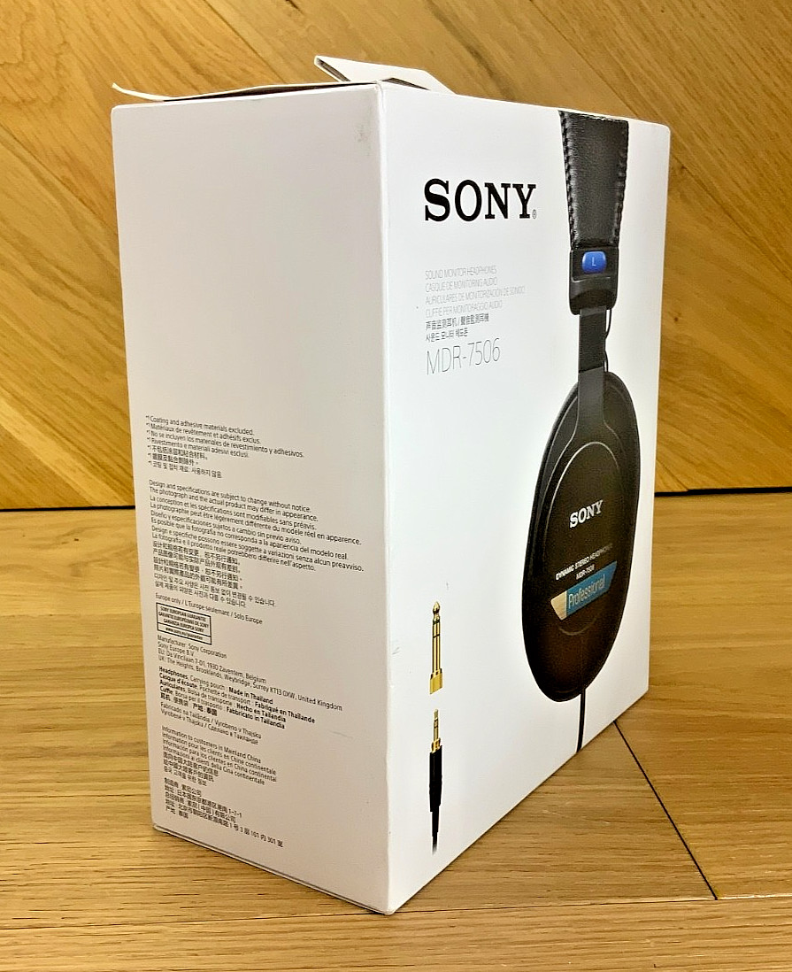 Sony MDR-7506 Professional Monitor Headphones Closed Back Wired 40mm Driver NIB