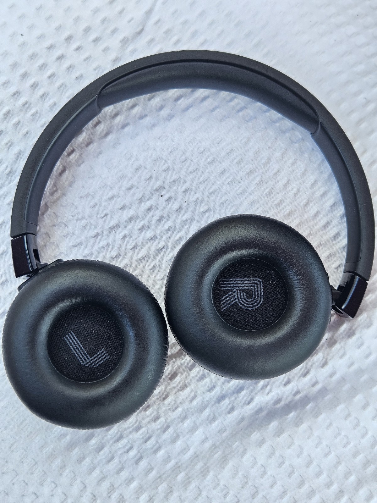 JBL Tune 670NC Wireless Over-Ear Headphones Bluetooth ANC Mic Noise Cancelling
