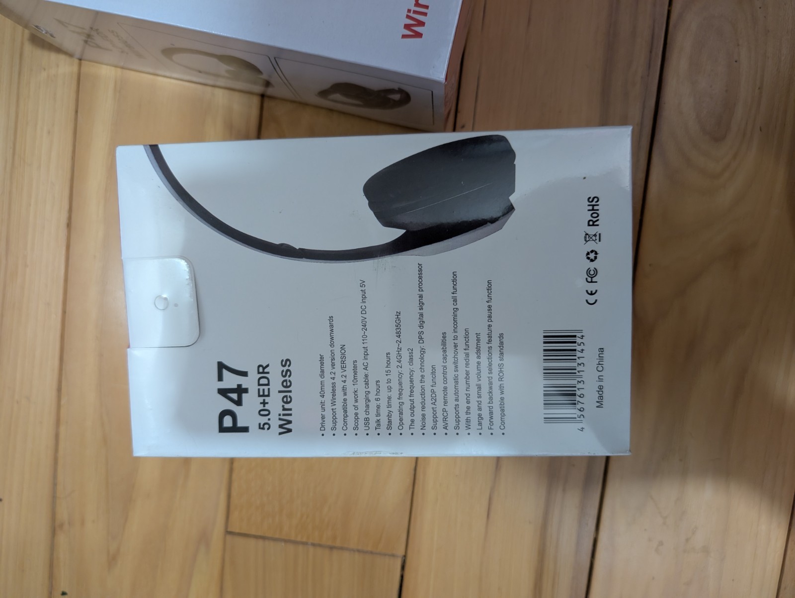 P47 P47 5.0+EDR Bluetooth Wireless Foldable Mic Over-Ear 40mm Black