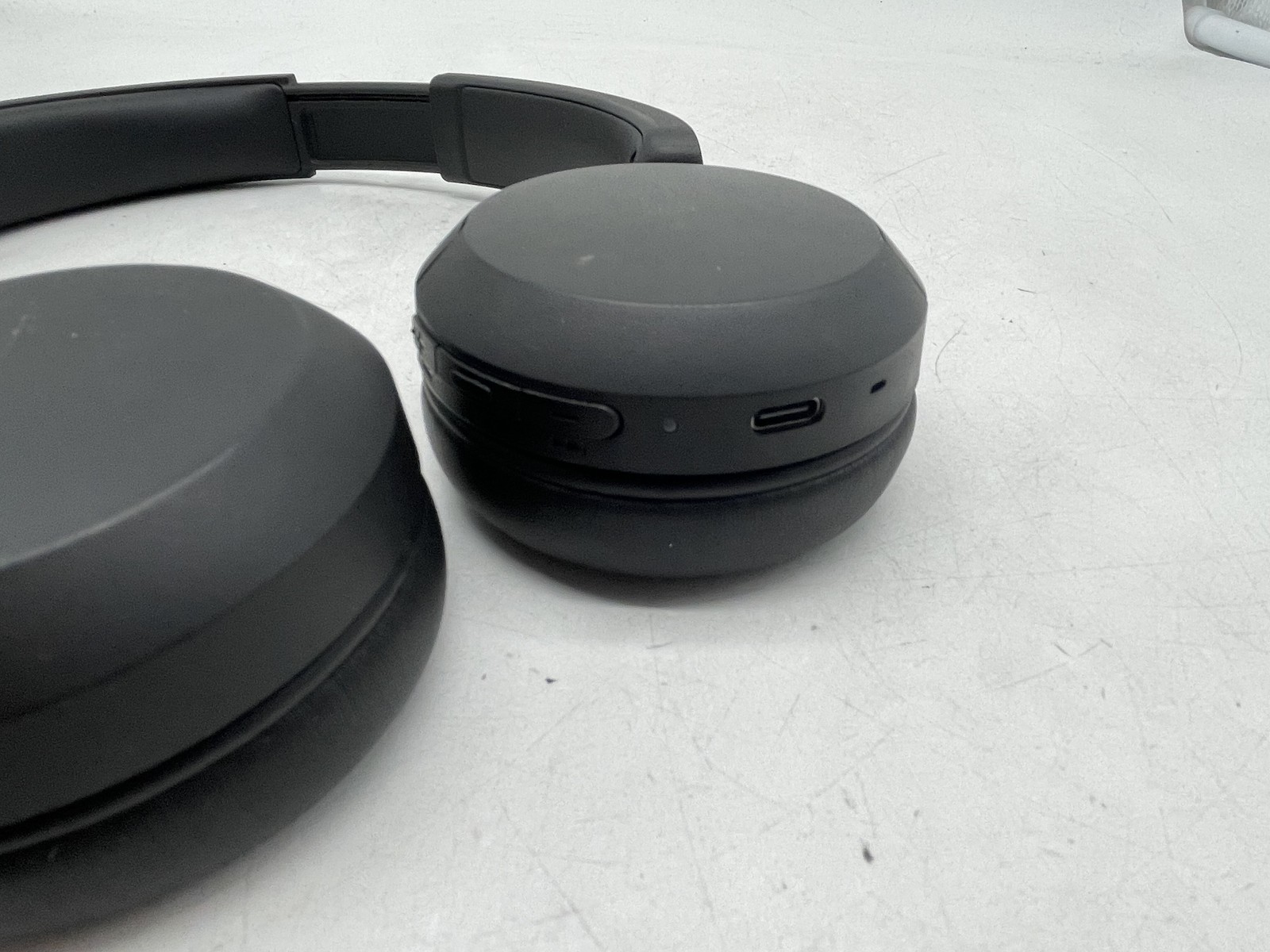 Sony YY2958 WH-CH520 Black Wireless Over the Ear Headphones FREE S/H