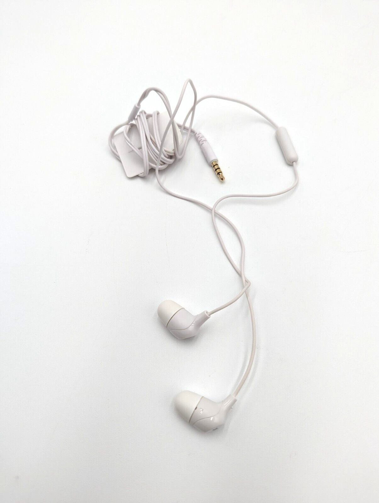 JVC Memory Marshmallow Memory Foam Earbud with Mic White with Apple Adaptor