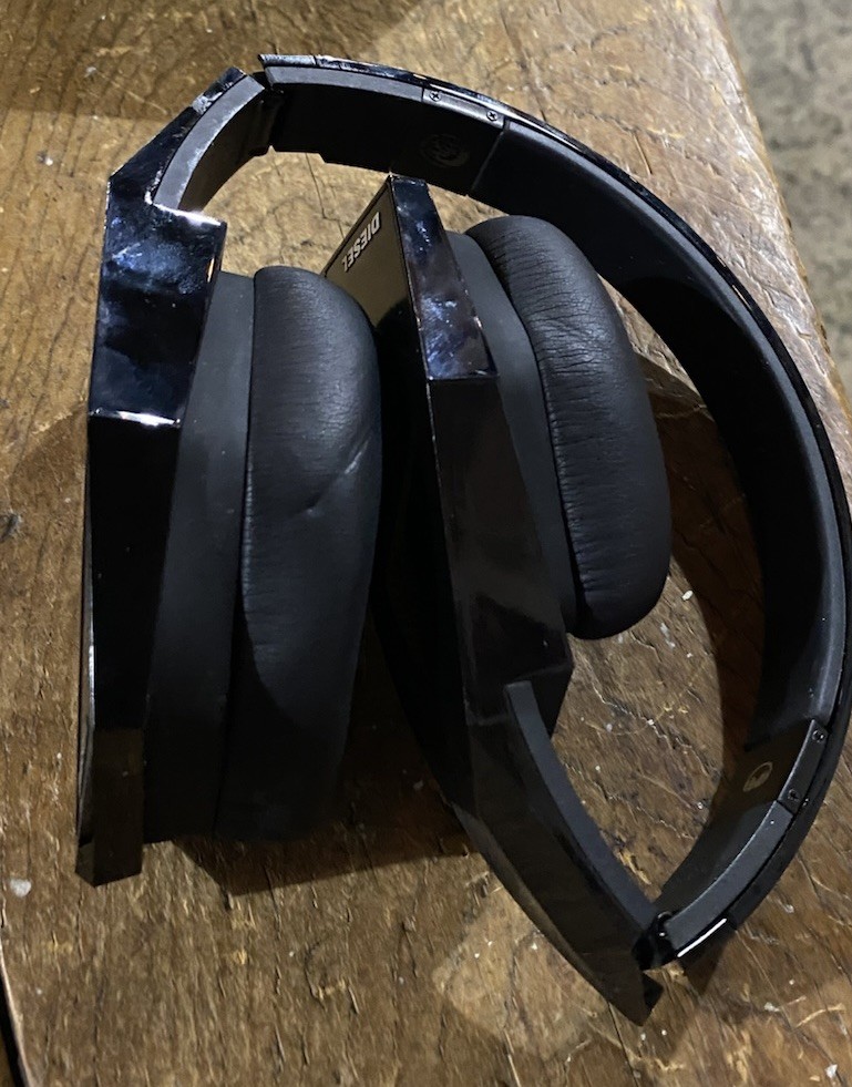 Monster Diesel Over Ear Headphones VEKTR Black Foldable Storage Case Included