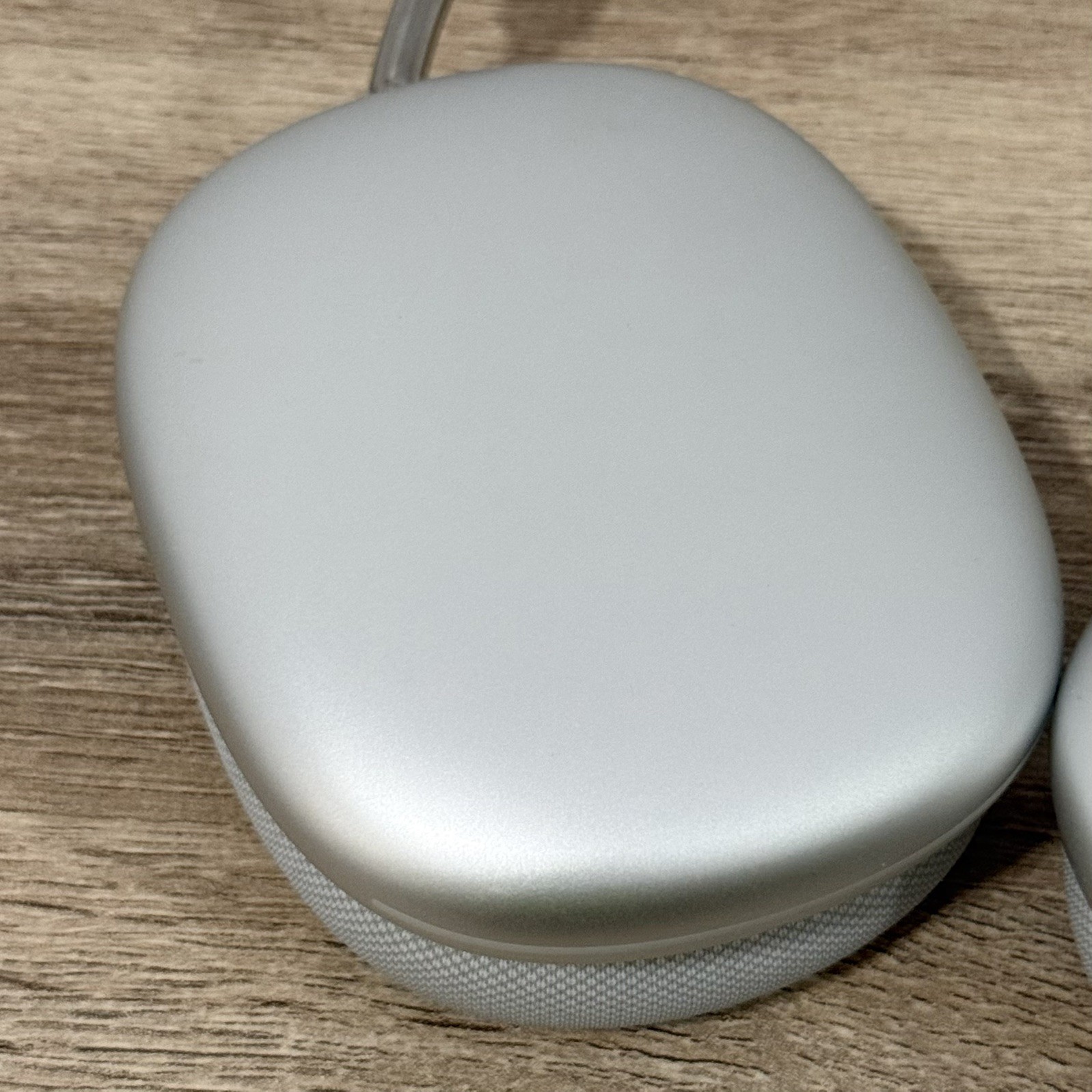 Apple AirPods Max A2096 1st Gen Bluetooth Headphones Lightning White Silver