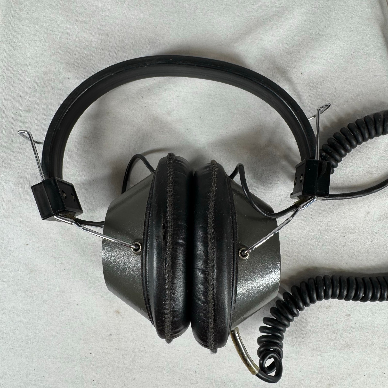 Yaesu YH-55 Over-Ear Headphones Black Silver 8 Ohm 6.35mm Double Ear-Cup