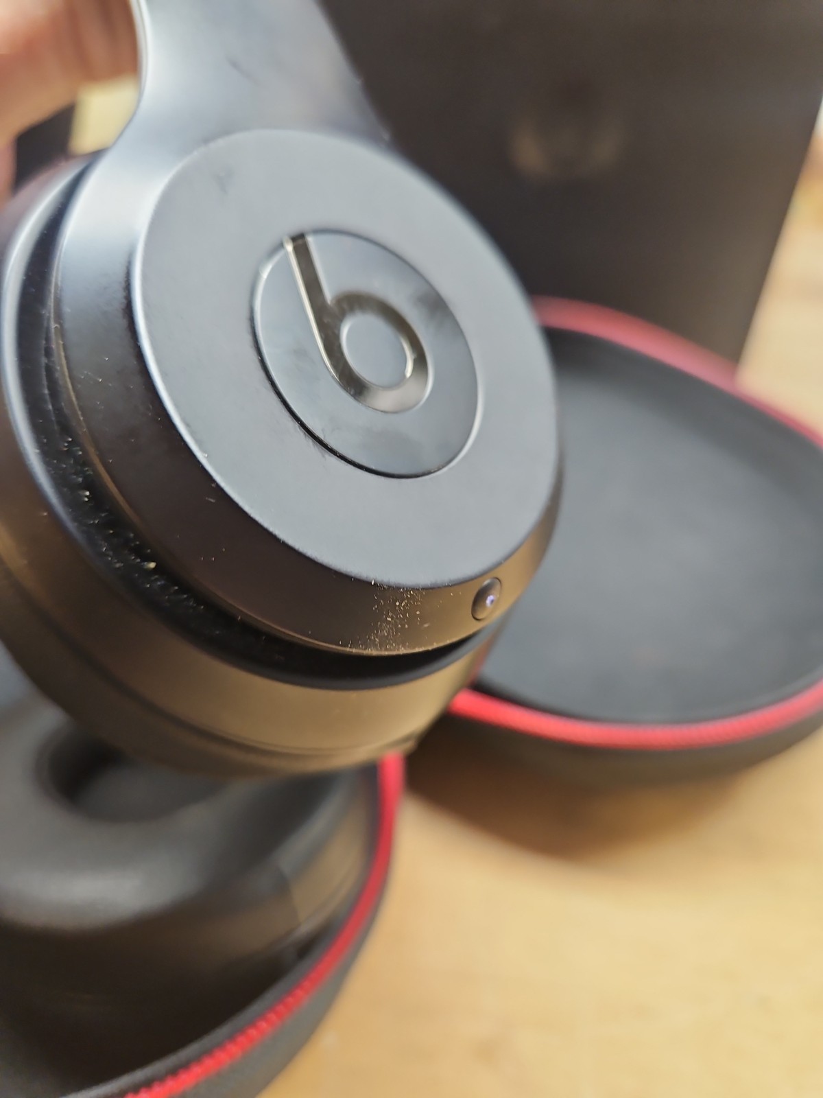 Beats – Solo3 Wireless On-Ear Headphones – Matte Black