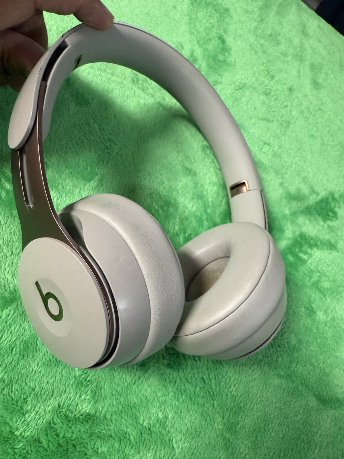 Beats Solo Pro Wireless Headphones A1881 Tested Working