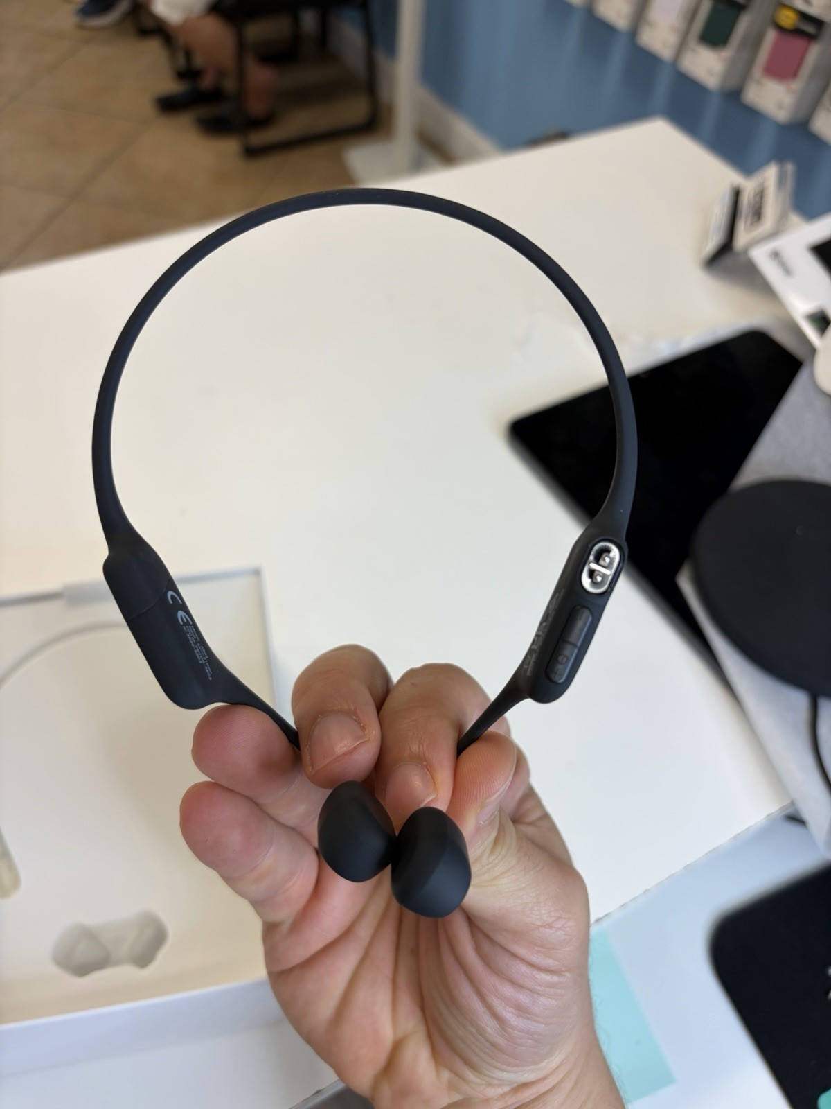 Shokz OpenRun SE Open-Ear (Behind the Neck) Bluetooth Headphones – Black New