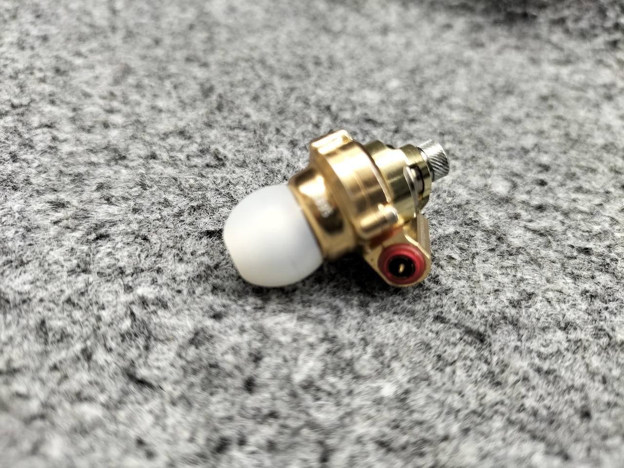 Acoustune HS1695TI IEM Gold 4th Gen Myrinx Driver HS1695TI-GLD Earphones Japan
