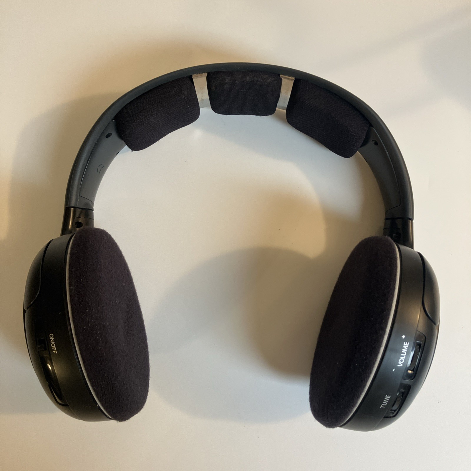 Sennheiser HDR 135 Wireless Headphones, TR135 Charging Dock Base & Manuals Works
