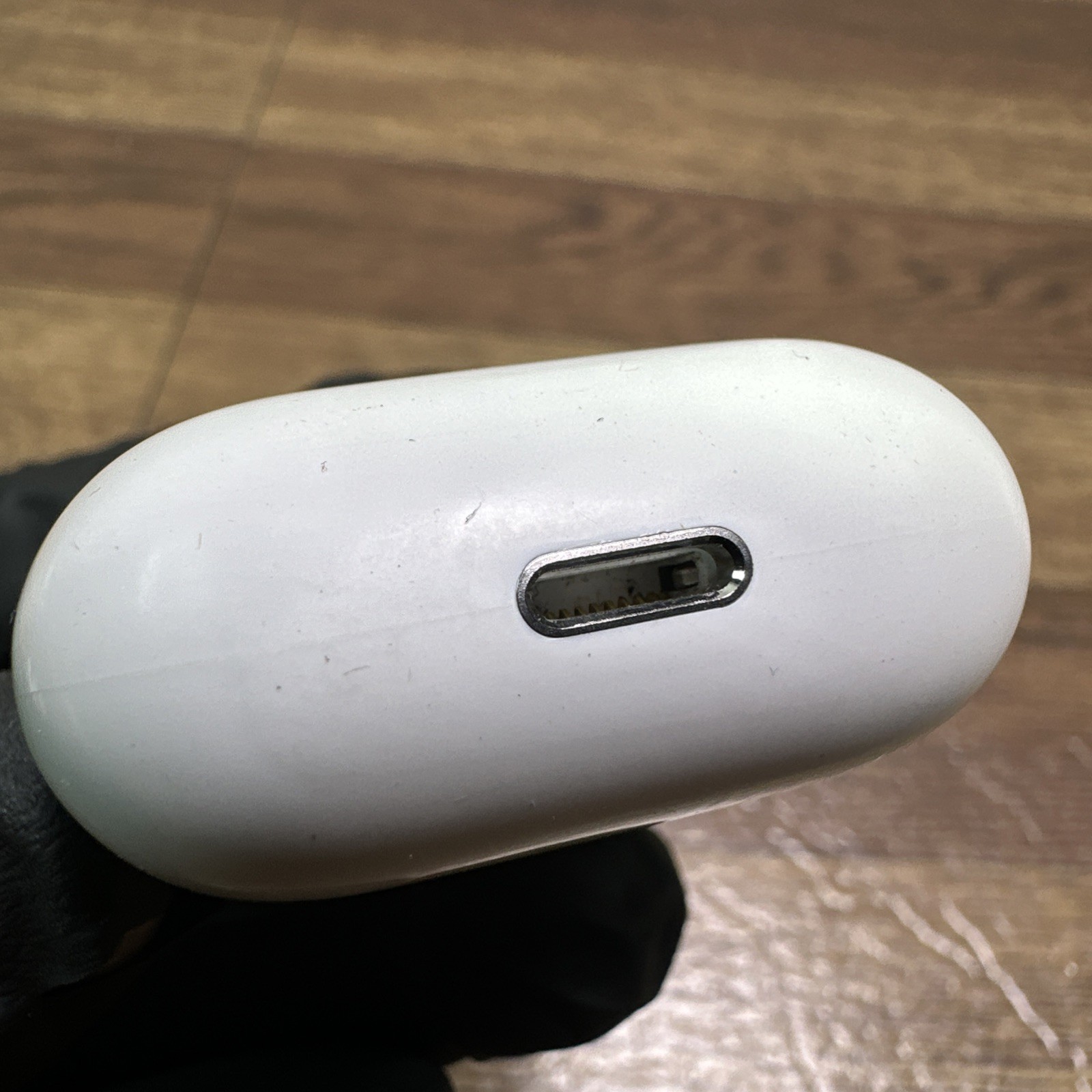 Apple AirPods Standard with Charging Case A1602 / READ