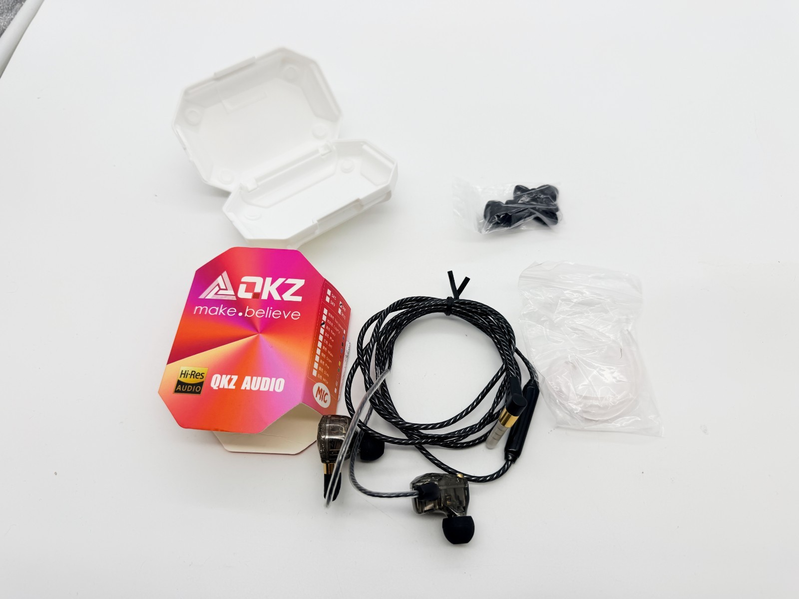 QKZ SK8 Wired IEM Earbuds – New, HiFi Bass, Sealed Unit for Midnight Listening