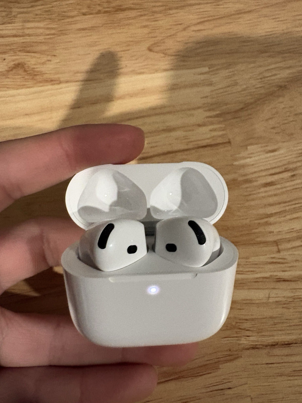 Apple AirPods4 Wireless InEar Earbuds with ANC and noisecancellation tight fit