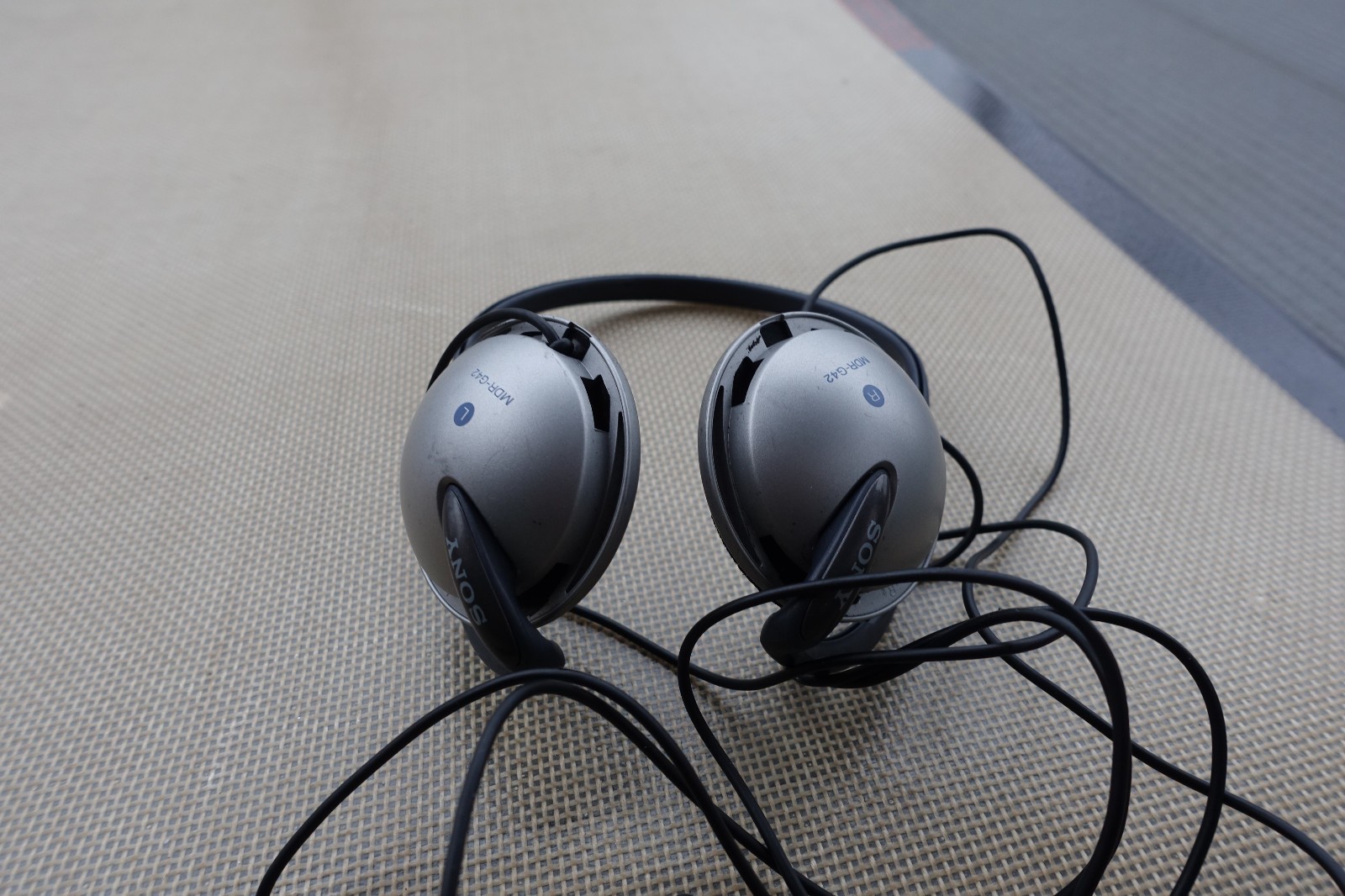 Vintage Sony Walkman MDR-G42 Behind Neck Stereo Headphones No Foams