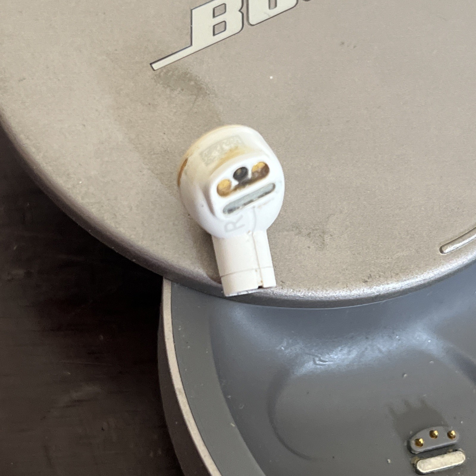Bose Sleepbuds II Wireless In-Ear Earbuds Noise Masking Earplug USED UNTESTED