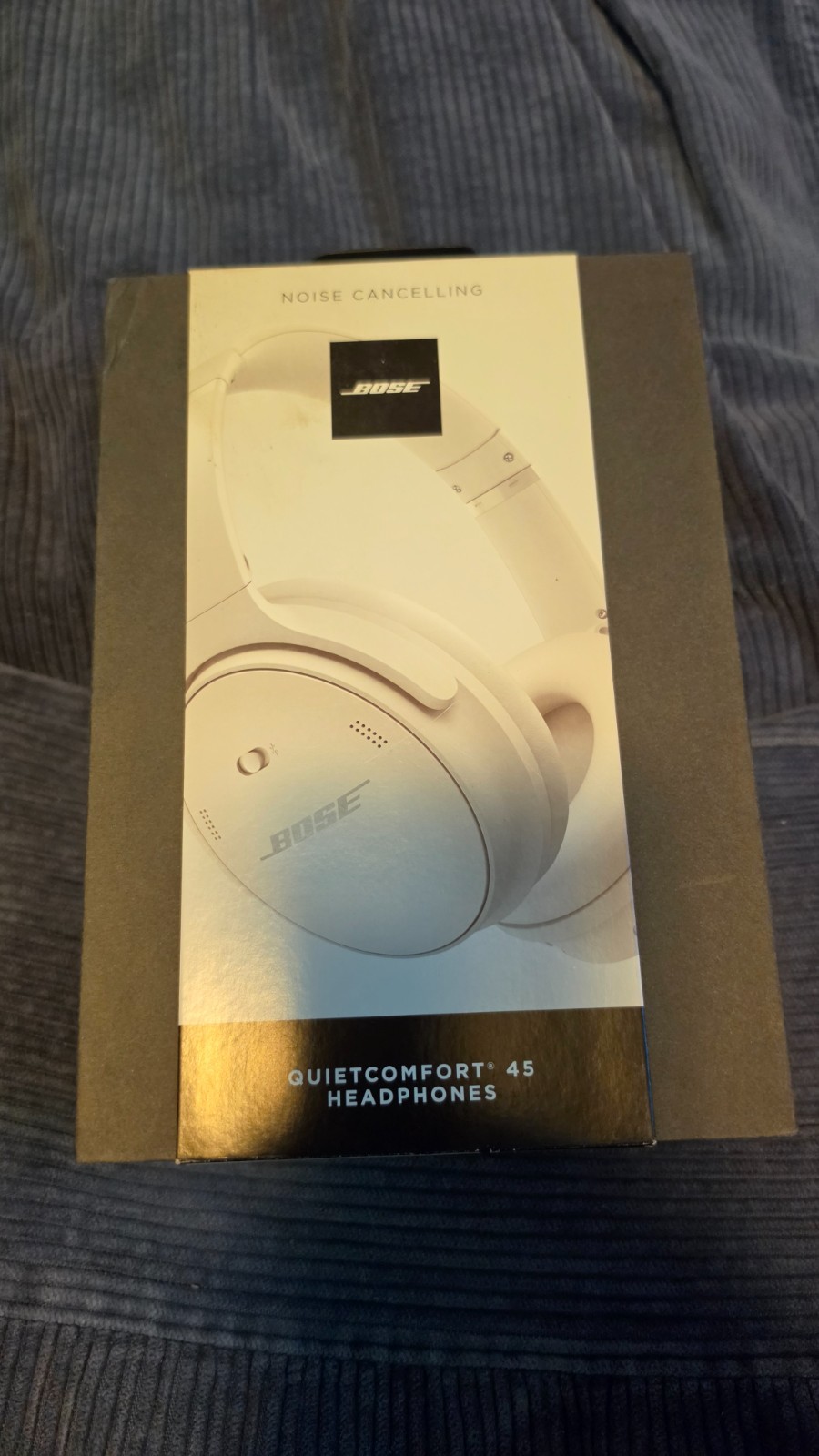 NEW Bose QuietComfort 45 Headphones Brand New Unopened White Smoke USB-C charge