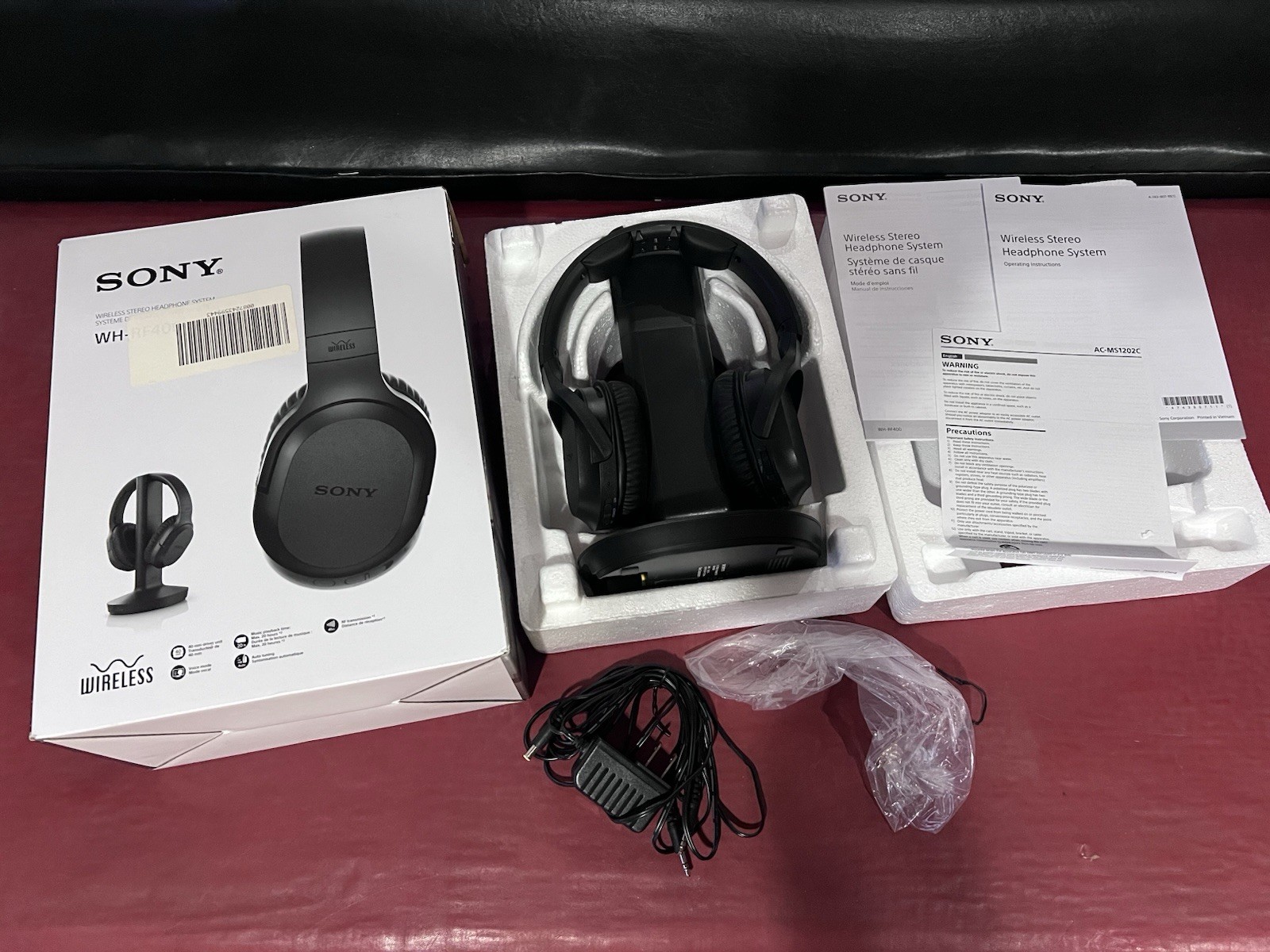 Sony WH-RF400 Wireless Home Theater Headphones RF Transmitter Dock Black New