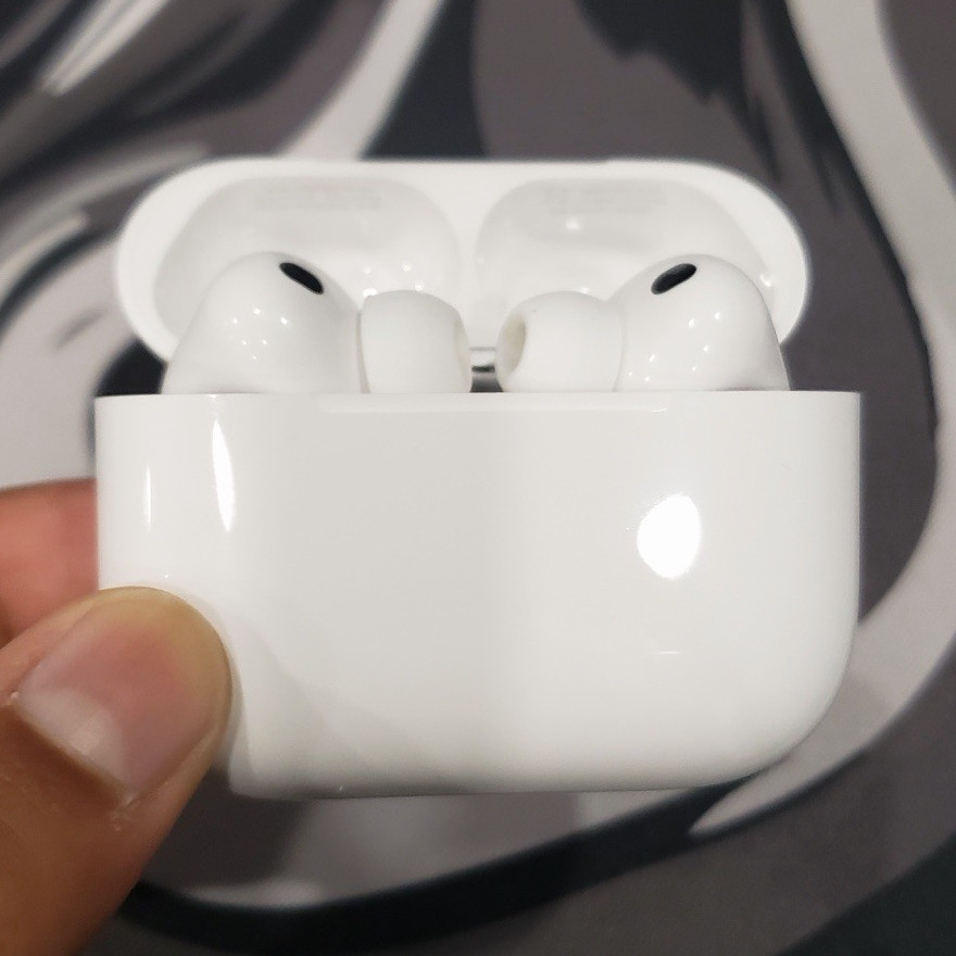 Earbuds CLOSED